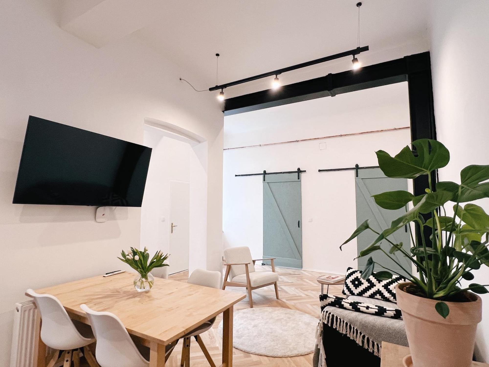 Central Loft Apartment Near Belvedere Castle Wien Eksteriør billede